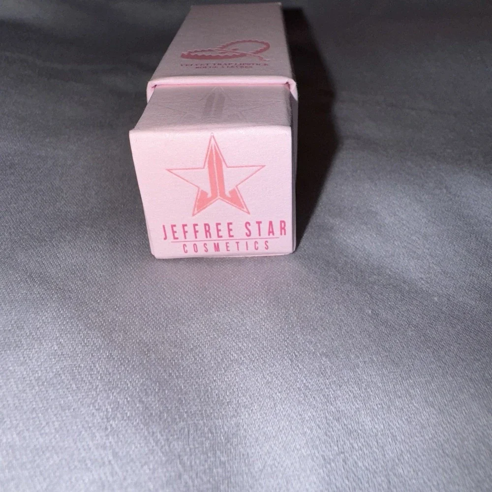 Jeffree Star Womens Velvet Trap Lipstick OS‎ Drill Sergeant Brown Matte Grunge